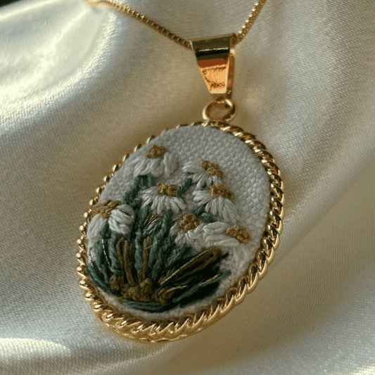 Colar Jardim de Margaridas