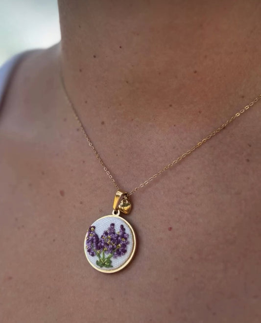 Colar Campo de Alfazema.       Leve a Tranquilidade Consigo